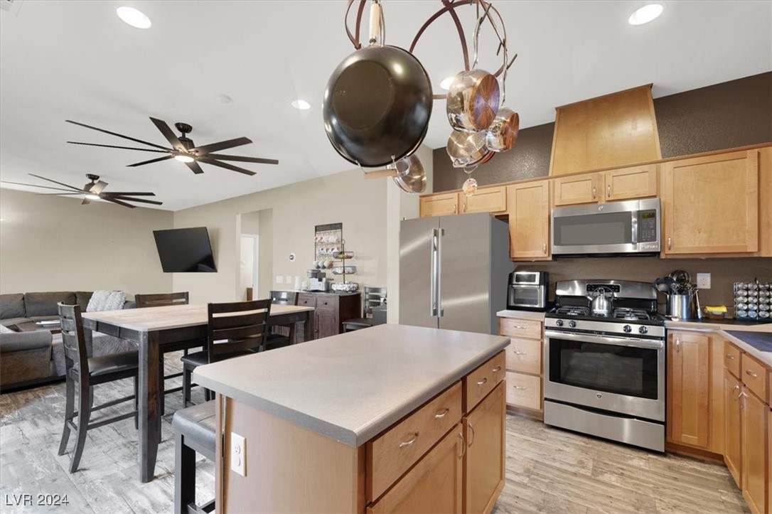 10610 Axis Mountain Court