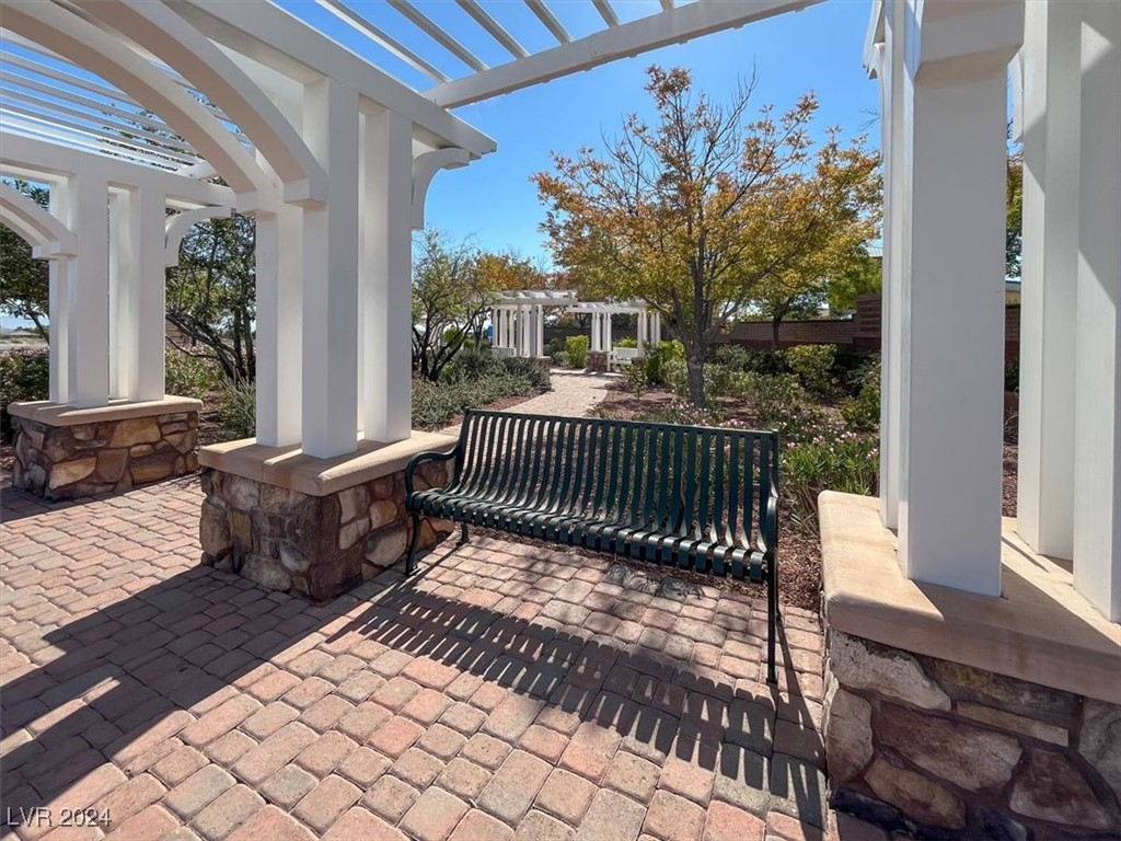 10610 Axis Mountain Court