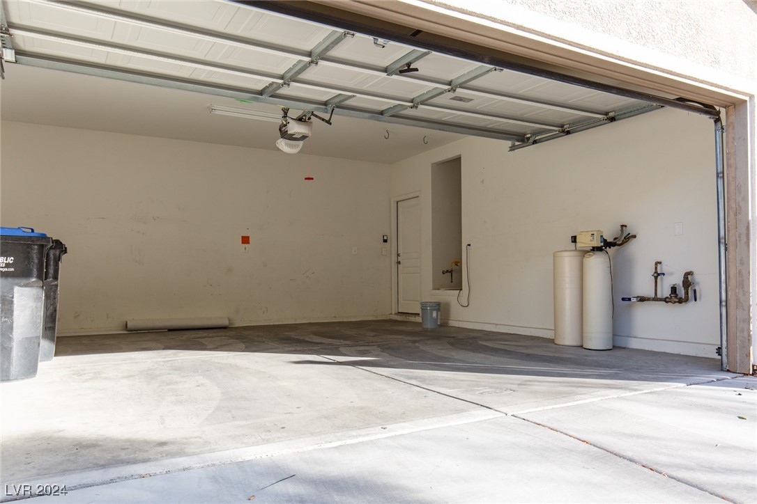 3217 IRIS FIELDS Avenue n/a