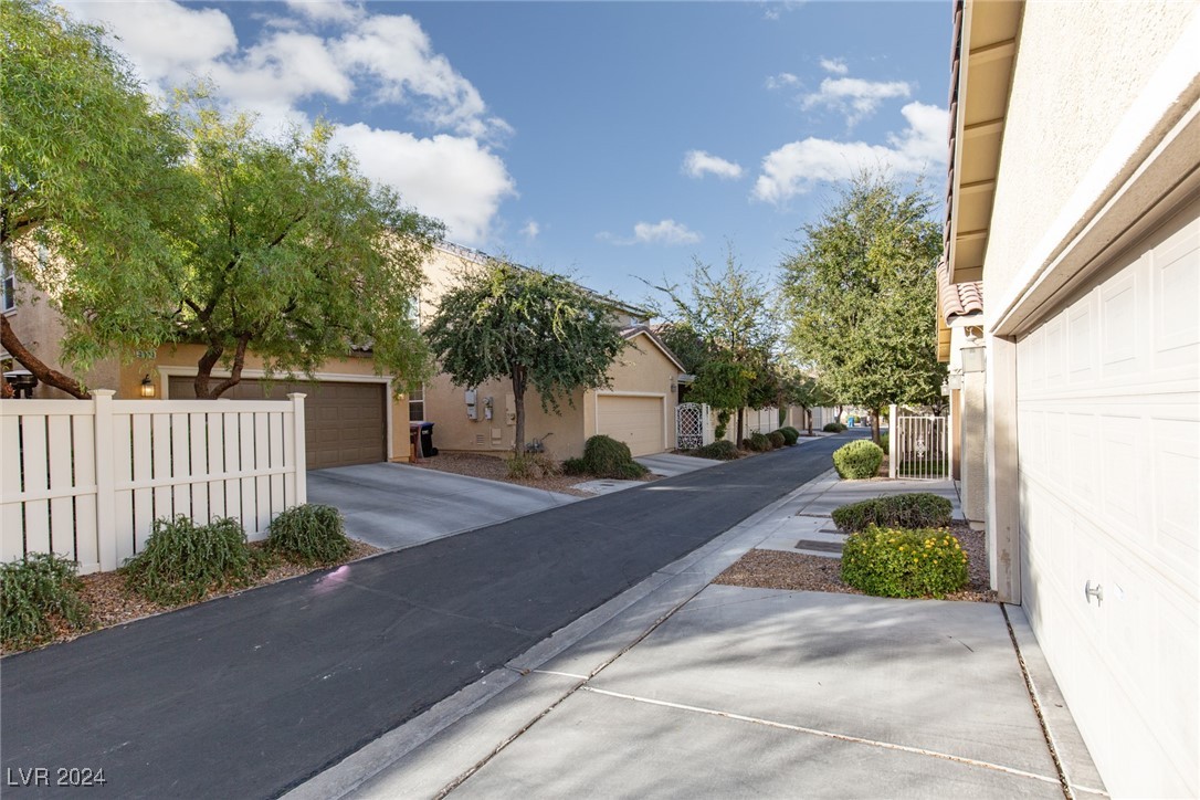 3217 IRIS FIELDS Avenue n/a