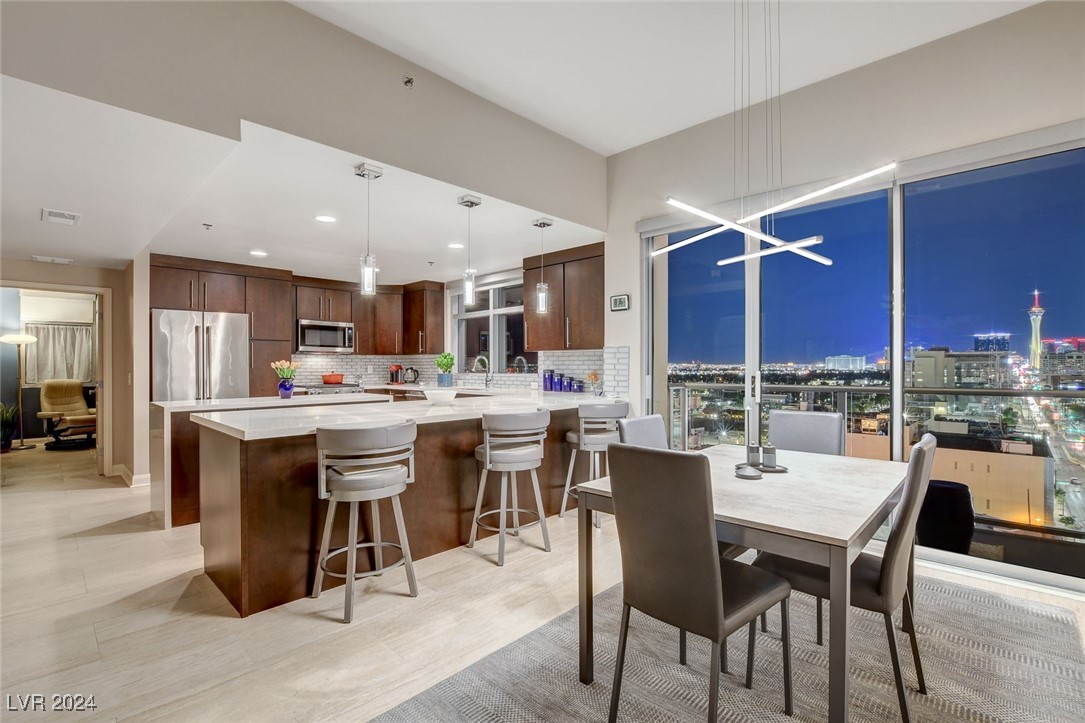 150 Las Vegas Boulevard 1607
