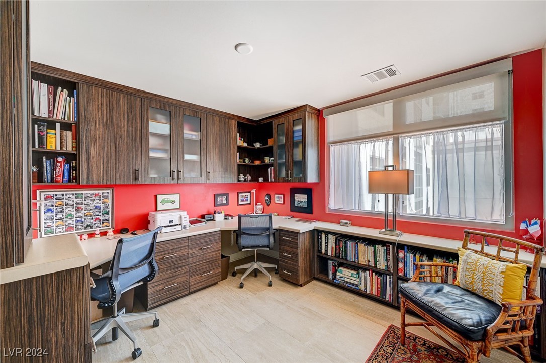 150 Las Vegas Boulevard 1607