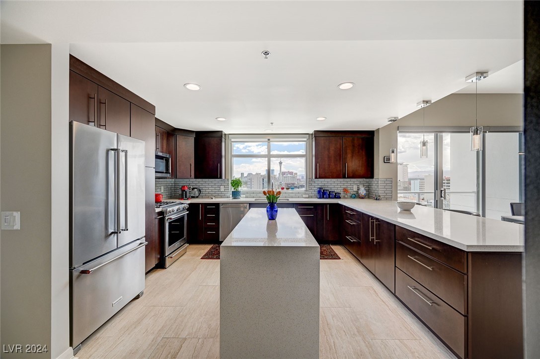 150 Las Vegas Boulevard 1607