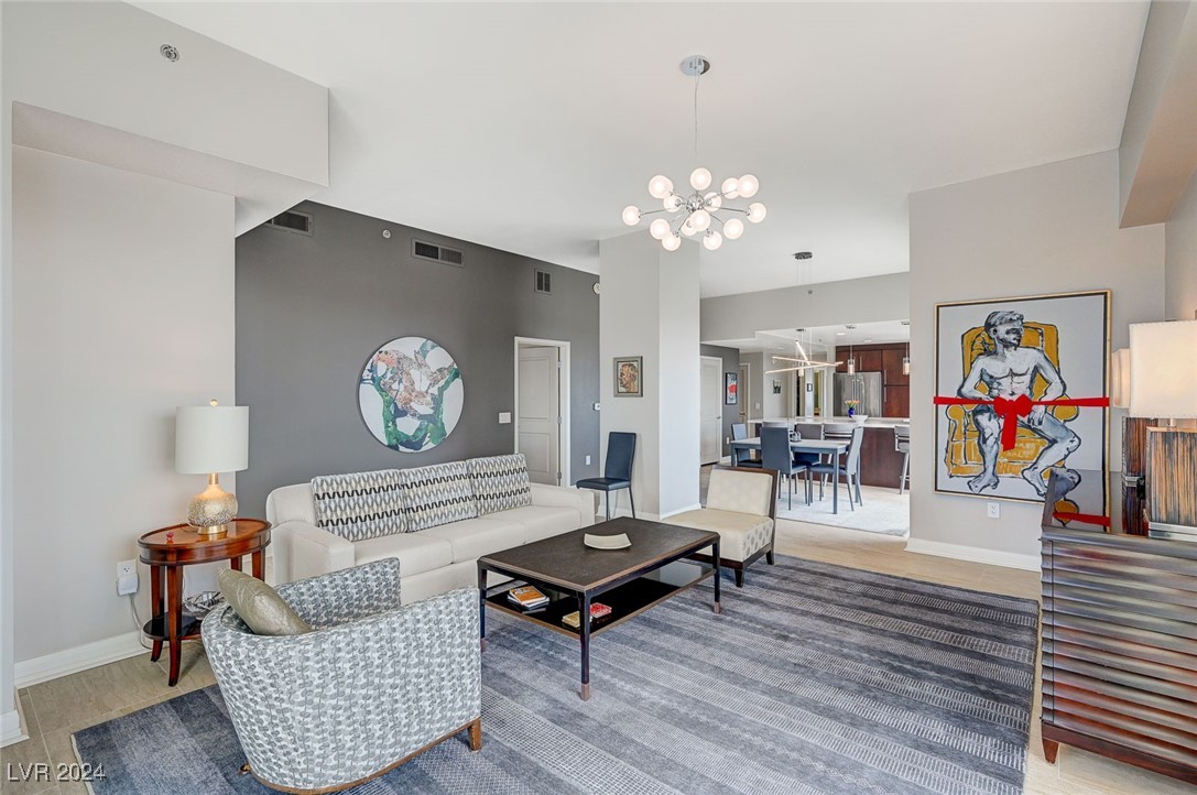 150 Las Vegas Boulevard 1607