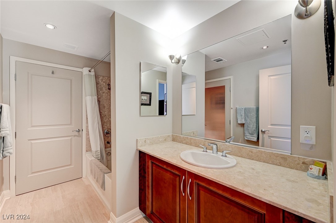 150 Las Vegas Boulevard 1607
