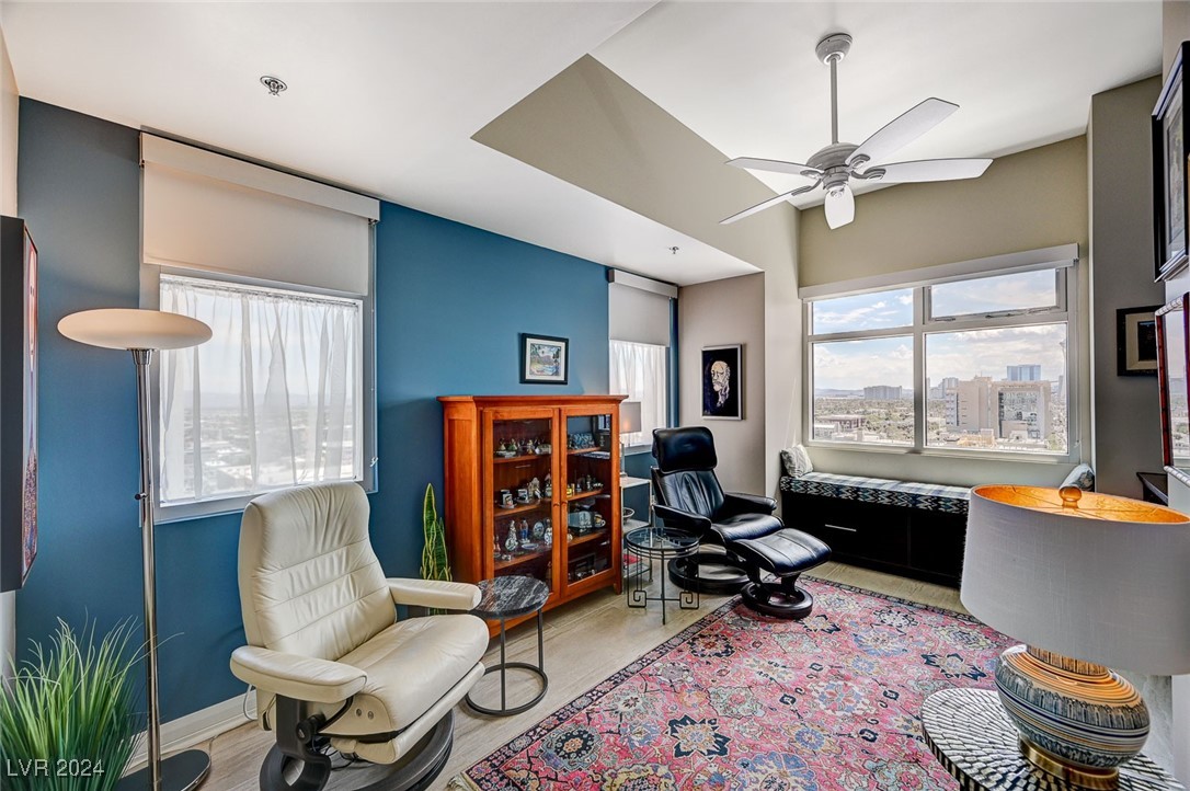 150 Las Vegas Boulevard 1607