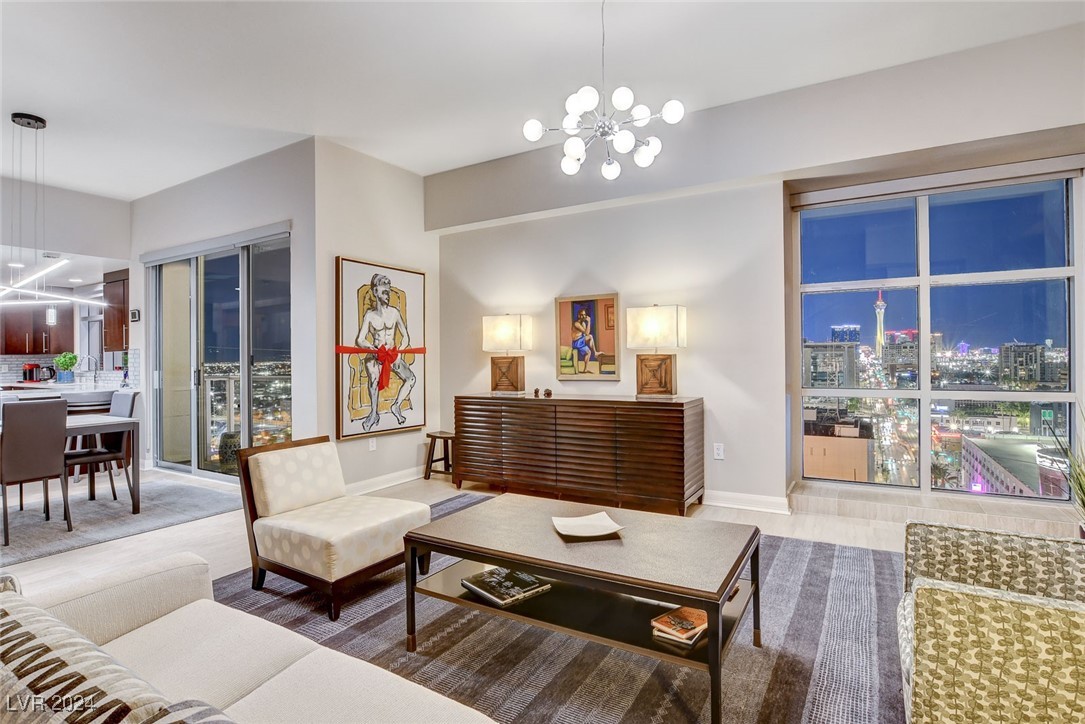 150 Las Vegas Boulevard 1607