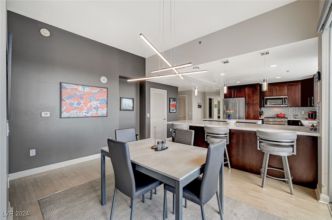 150 Las Vegas Boulevard 1607