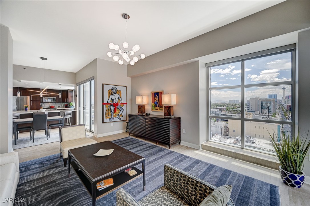 150 Las Vegas Boulevard 1607