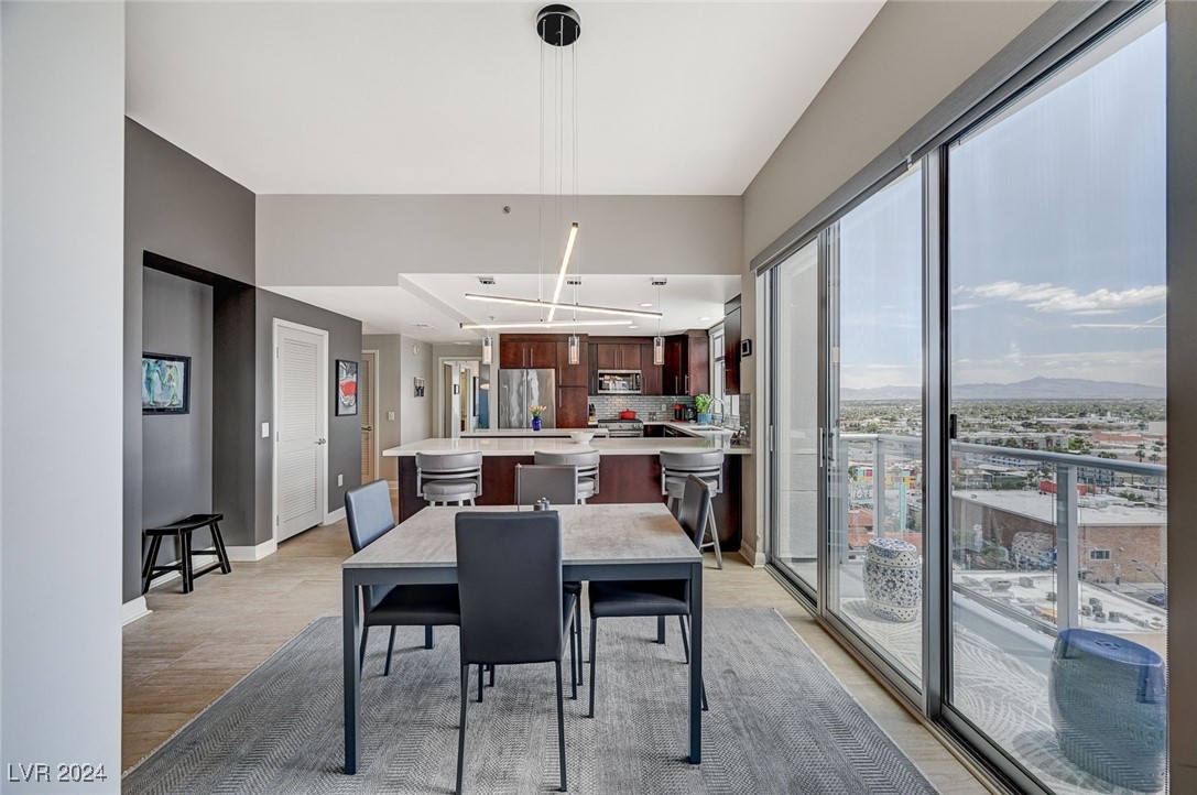 150 Las Vegas Boulevard 1607