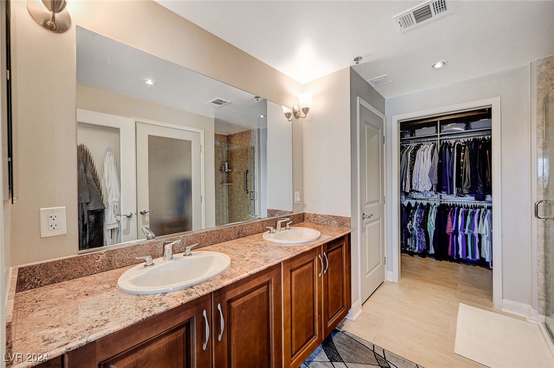 150 Las Vegas Boulevard 1607