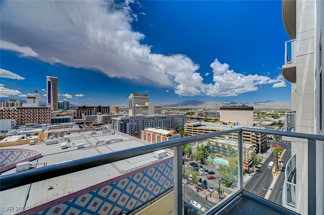 150 Las Vegas Boulevard 1607