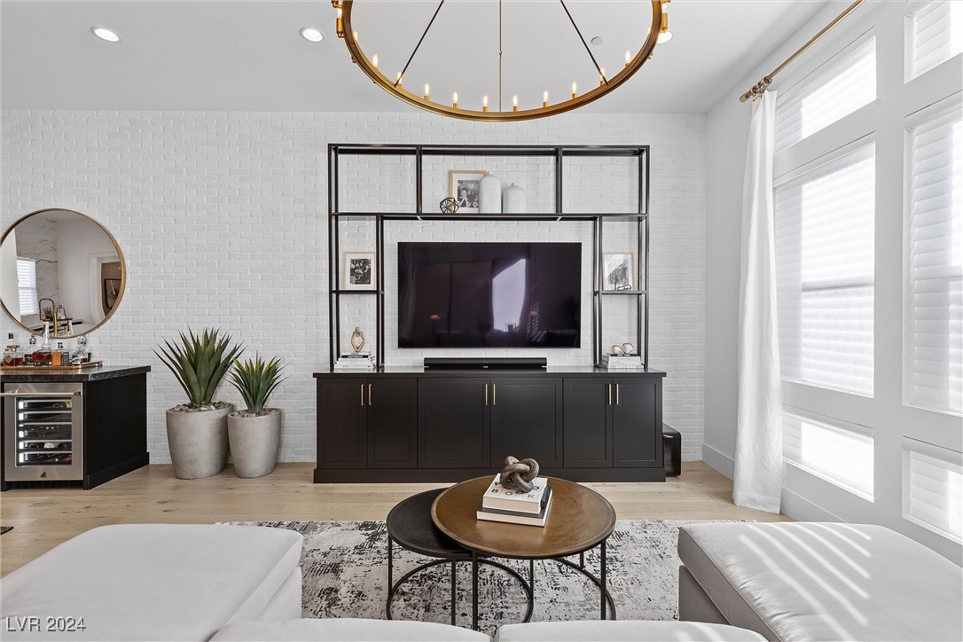 639 Sentinel Spire Street