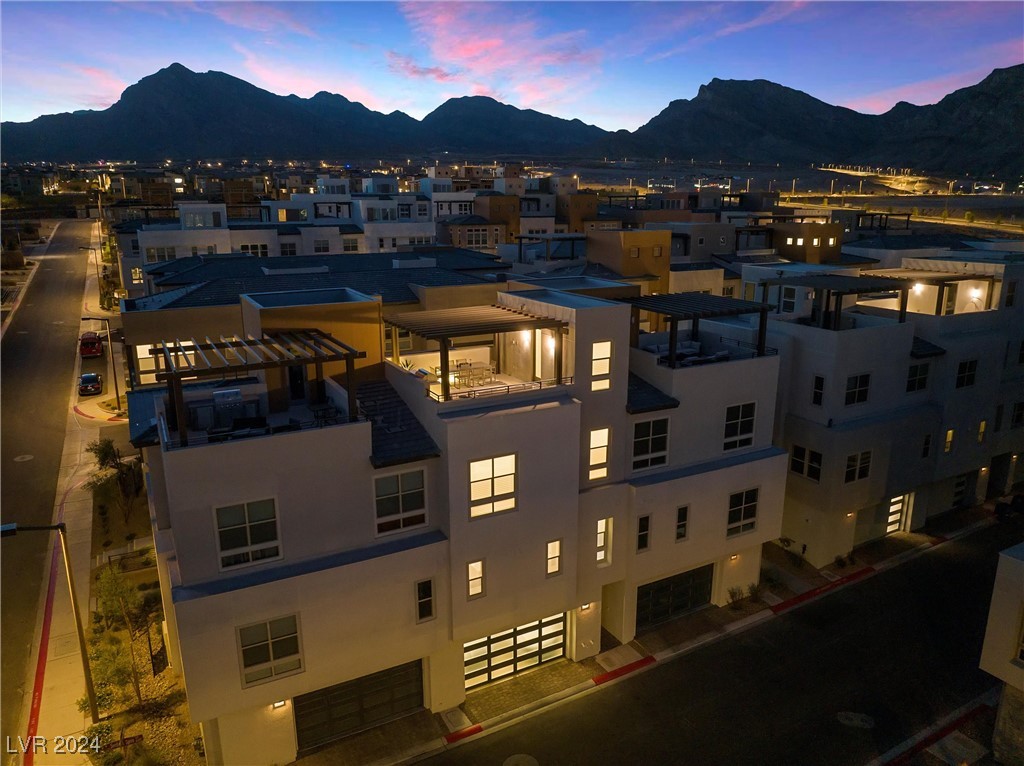 639 Sentinel Spire Street