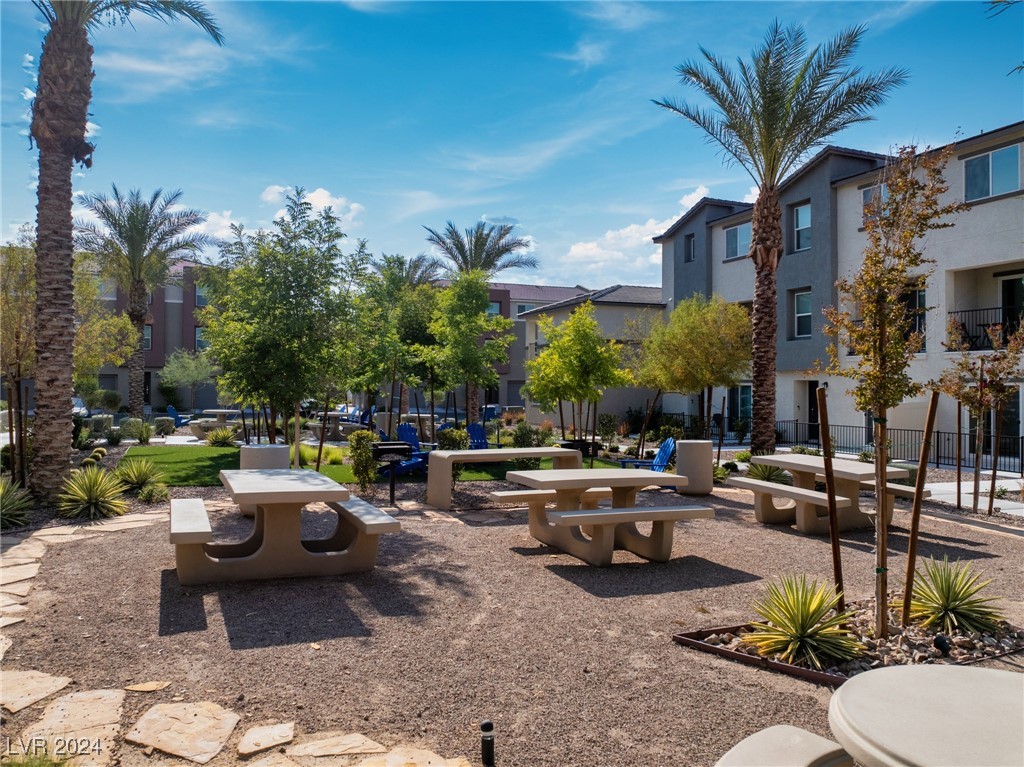 12328 Golden Wreath Road 4