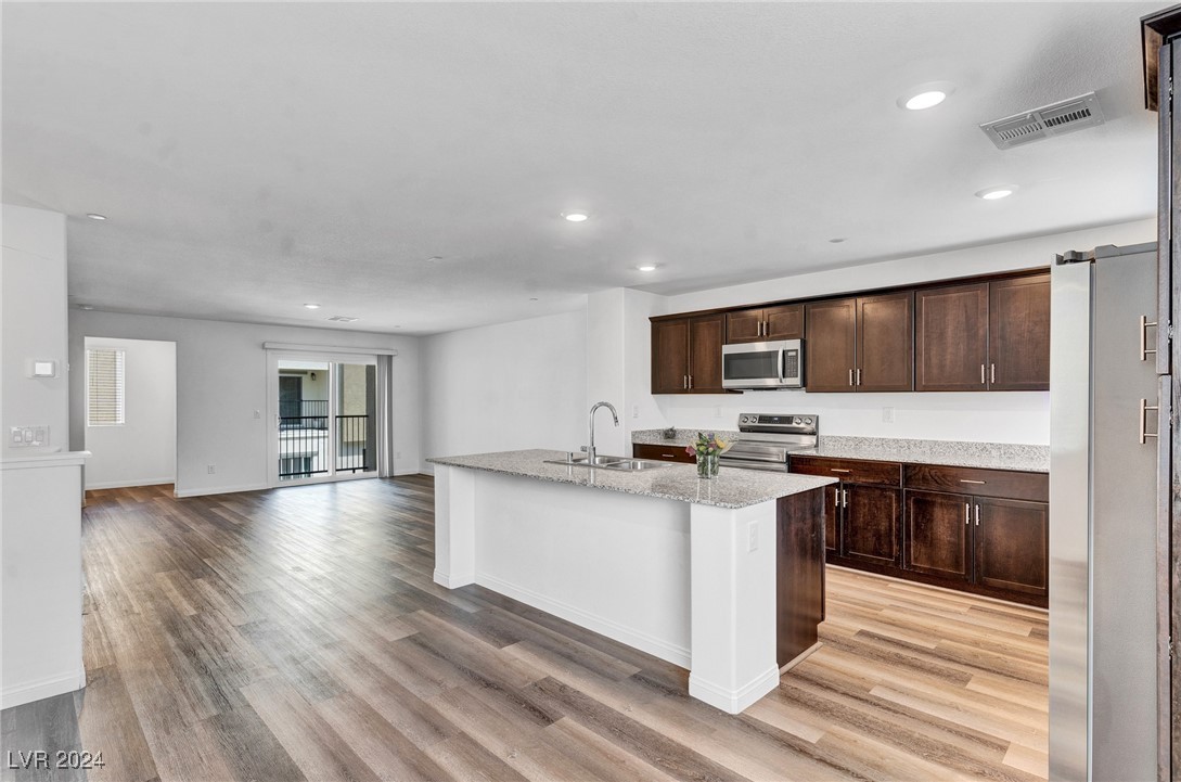 12328 Golden Wreath Road 4