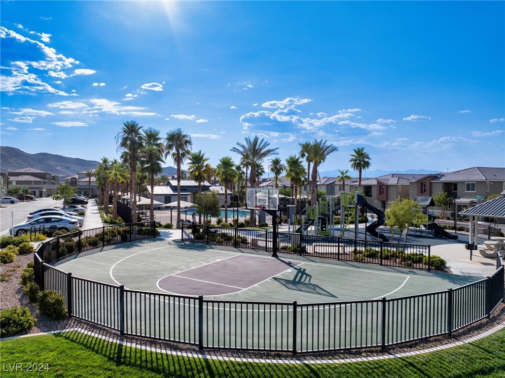 12328 Golden Wreath Road 4