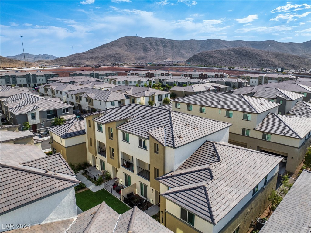 12328 Golden Wreath Road 4