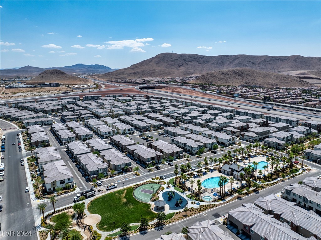 12328 Golden Wreath Road 4