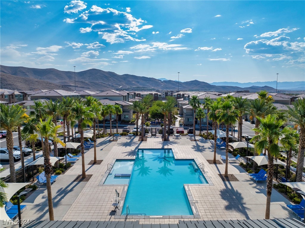 12328 Golden Wreath Road 4