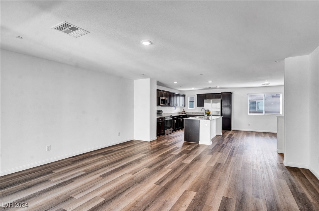 12328 Golden Wreath Road 4