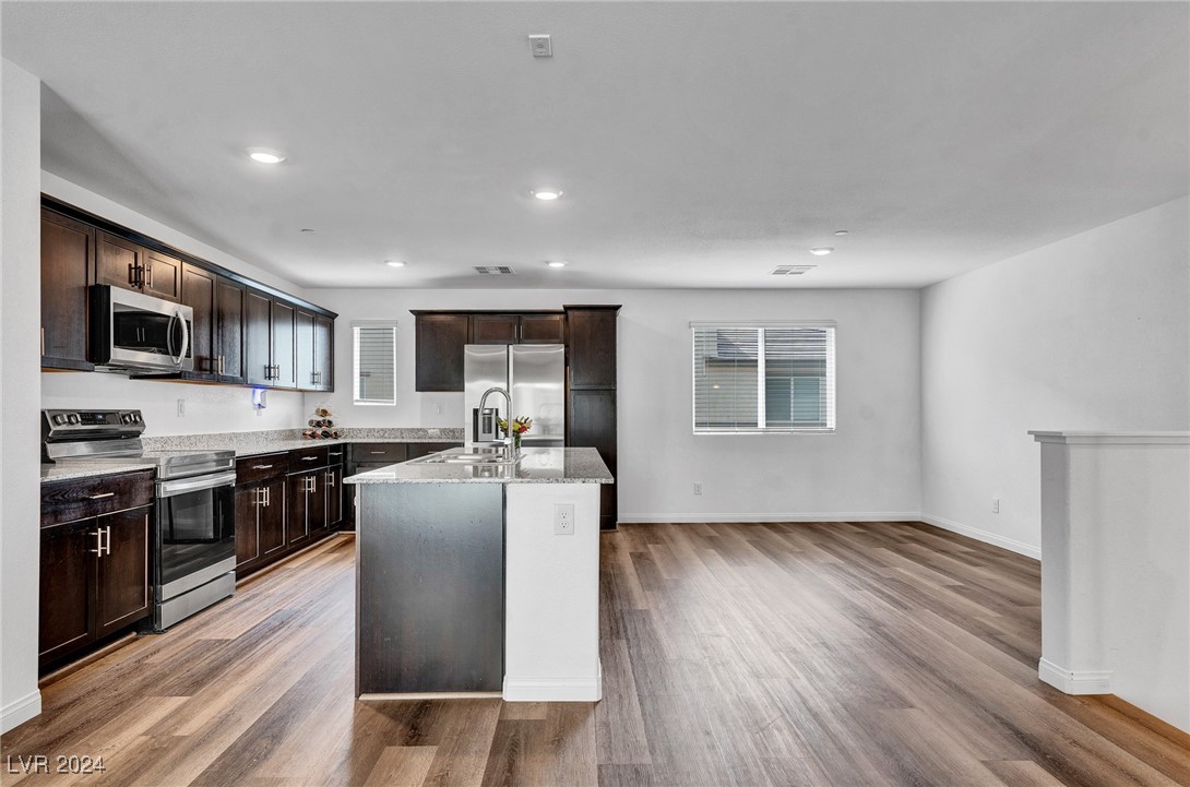 12328 Golden Wreath Road 4