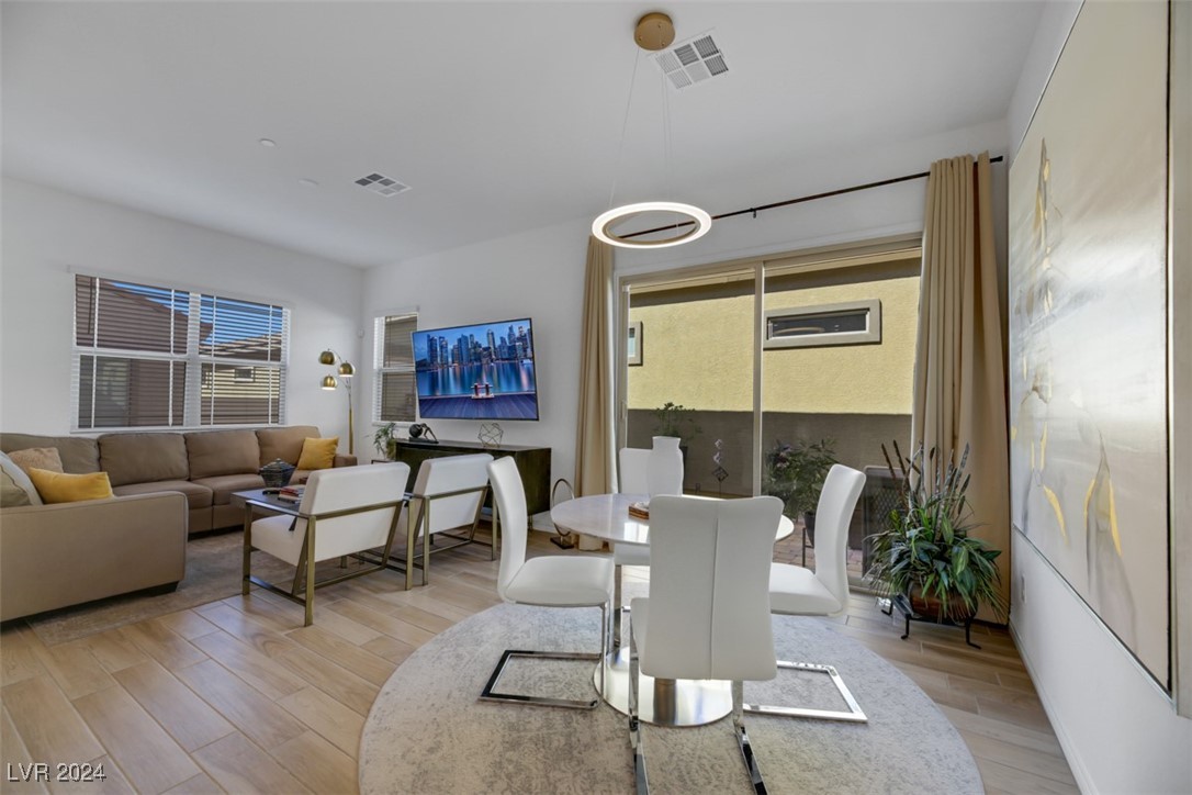 747 Armstrong Hills Street