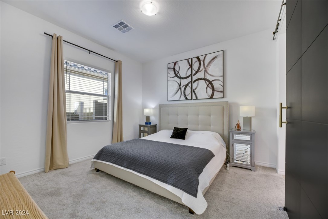 747 Armstrong Hills Street