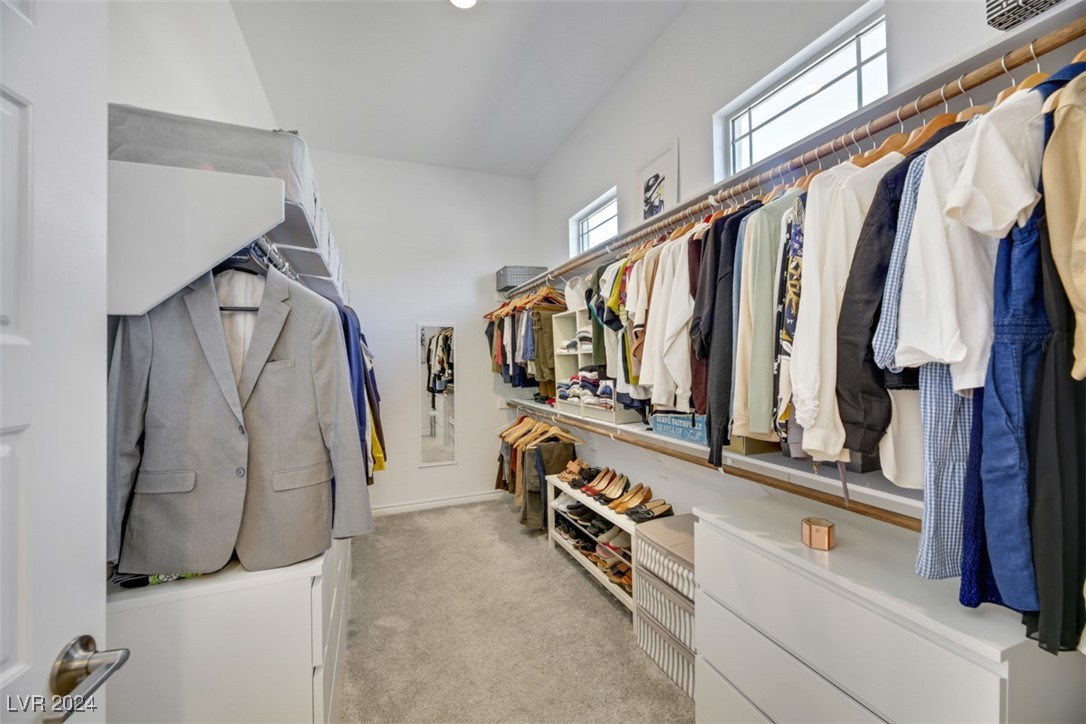 747 Armstrong Hills Street