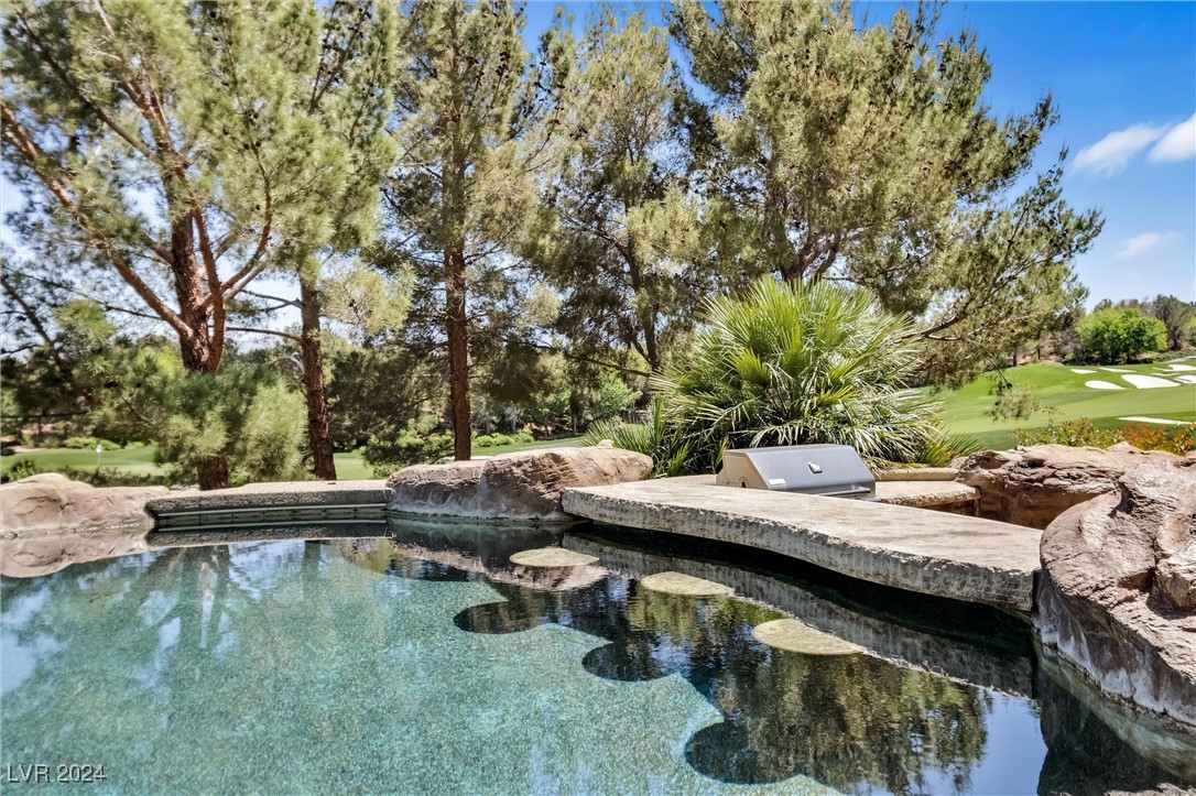 22 Augusta Canyon Way