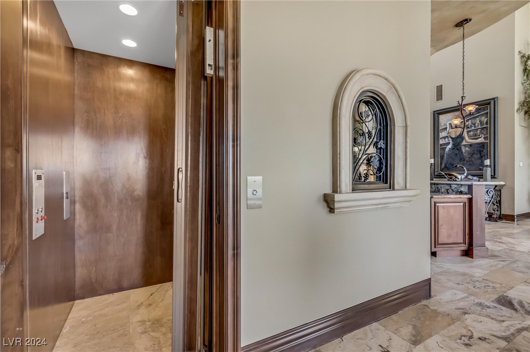 22 Augusta Canyon Way