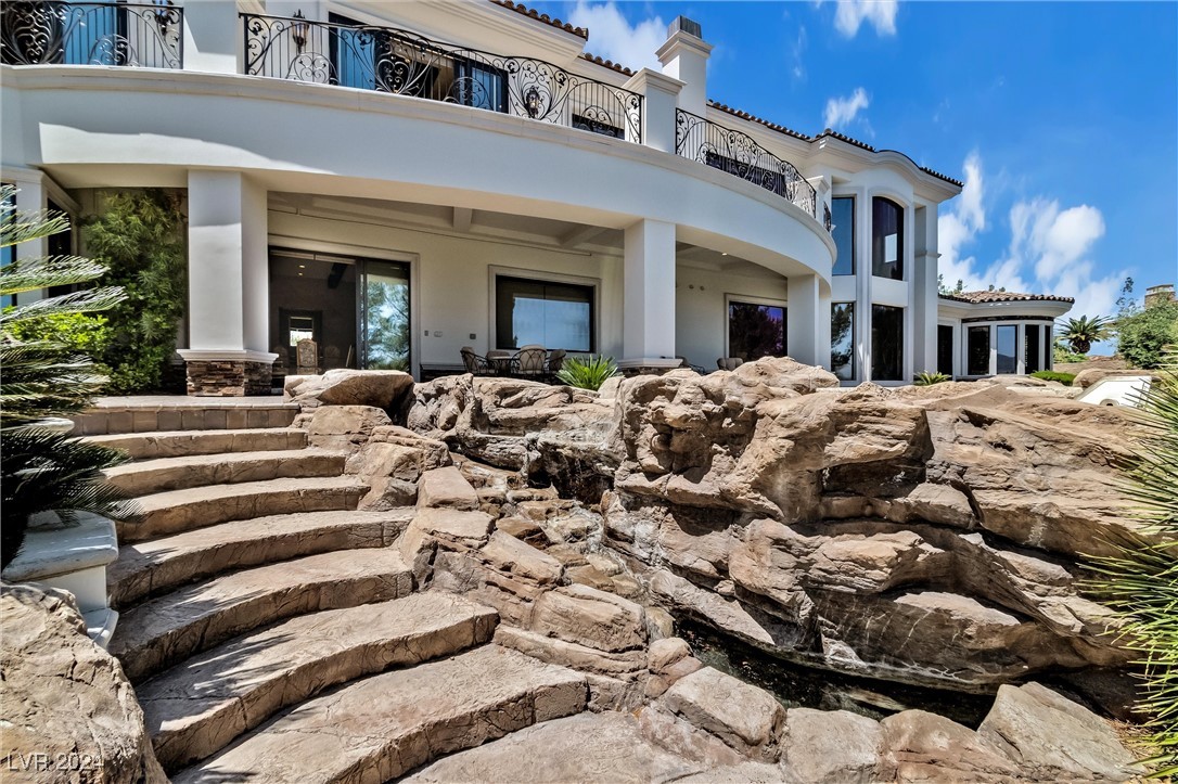 22 Augusta Canyon Way