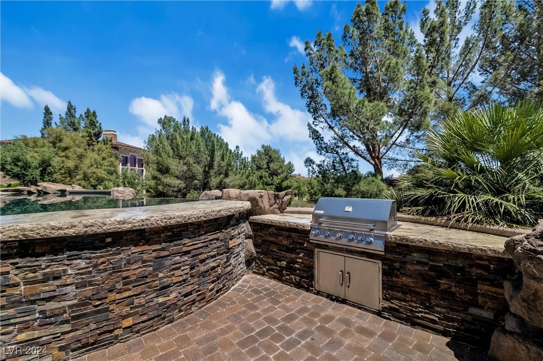 22 Augusta Canyon Way