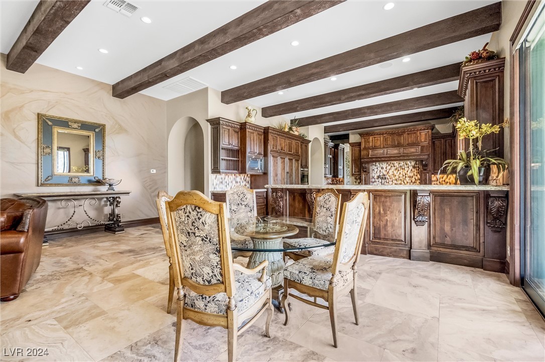 22 Augusta Canyon Way