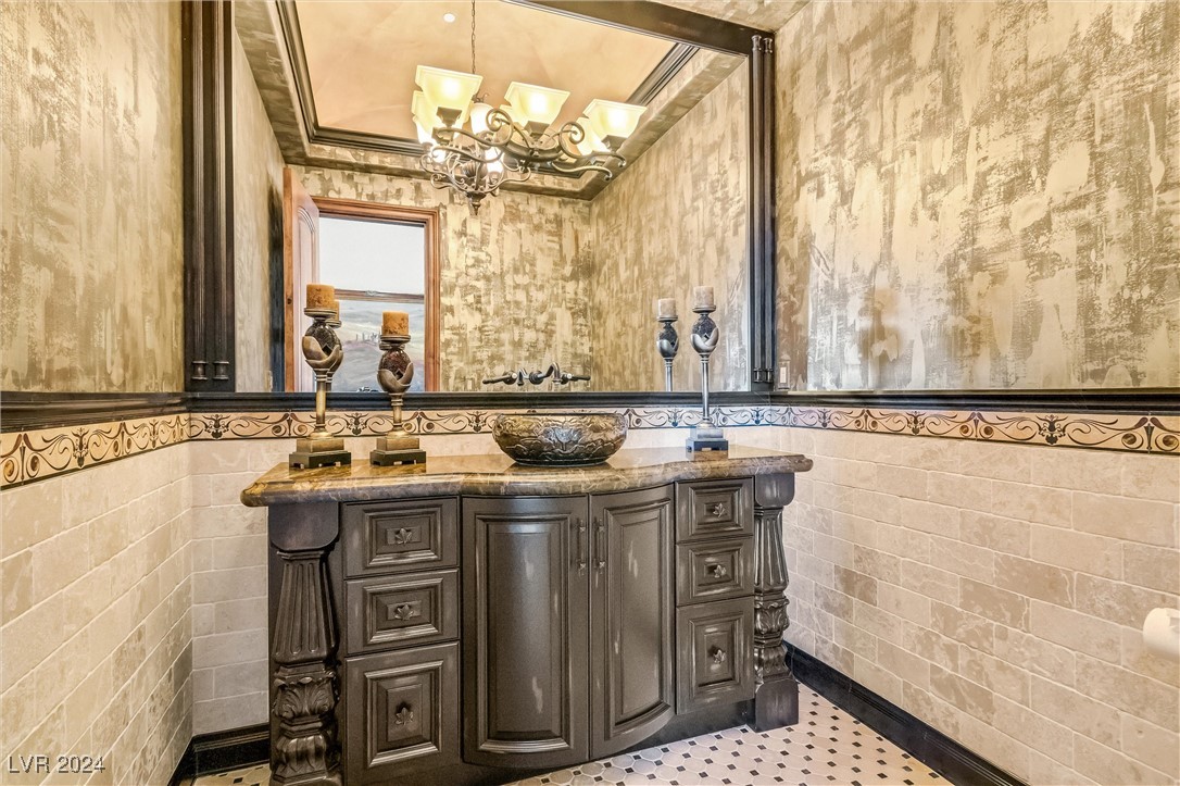 22 Augusta Canyon Way