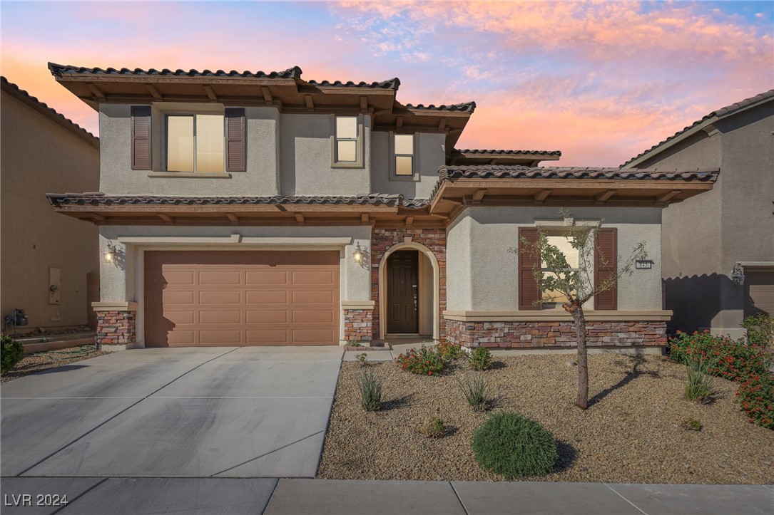 845 Via Del Castello