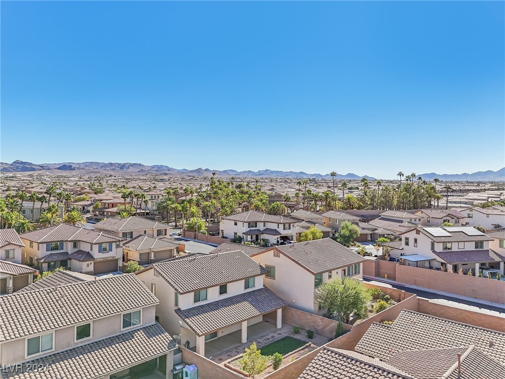 845 Via Del Castello