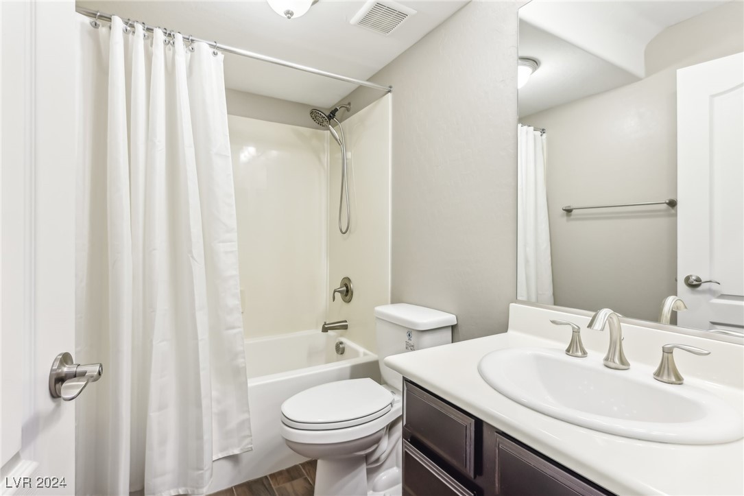 845 Via Del Castello