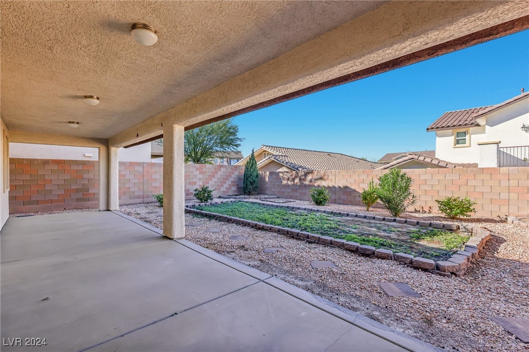 845 Via Del Castello