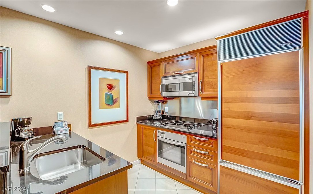 145 HARMON Avenue 2620