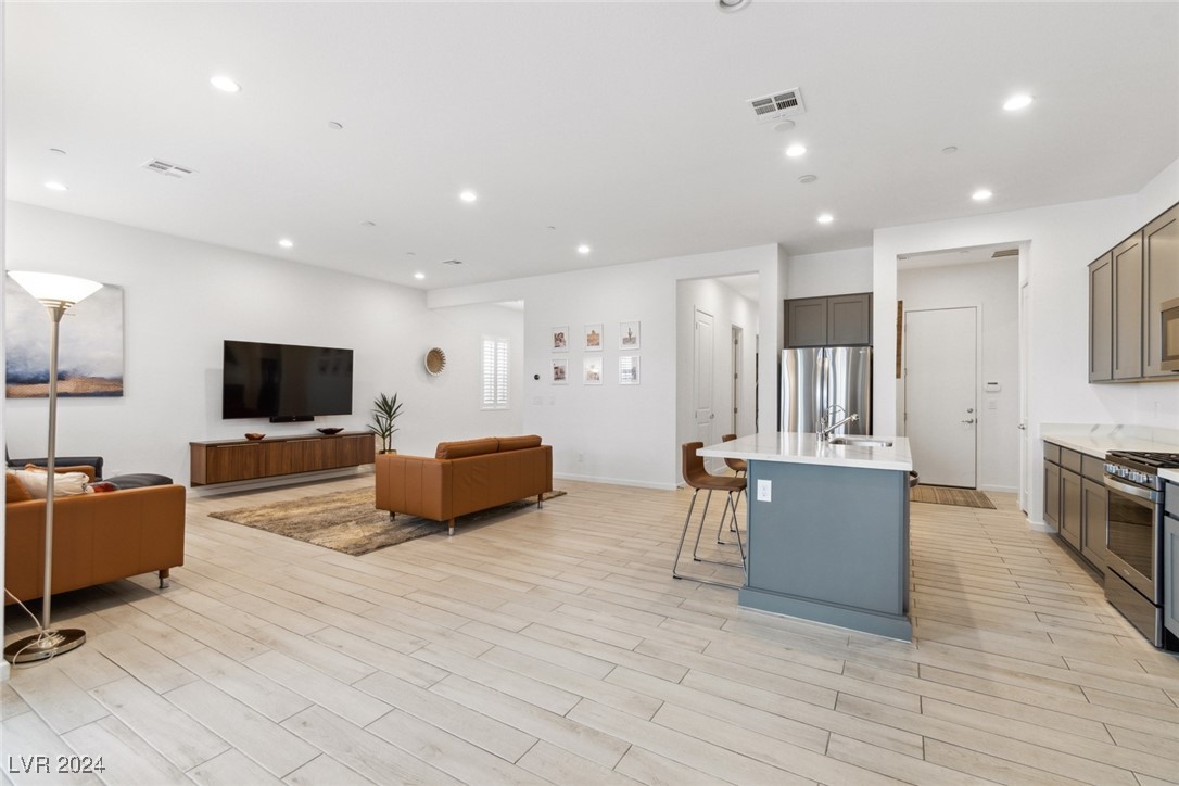 8950 Skye Canyon Ranch Street