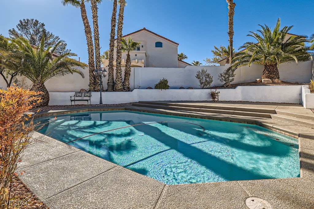 1704 Pinion Mesa Court