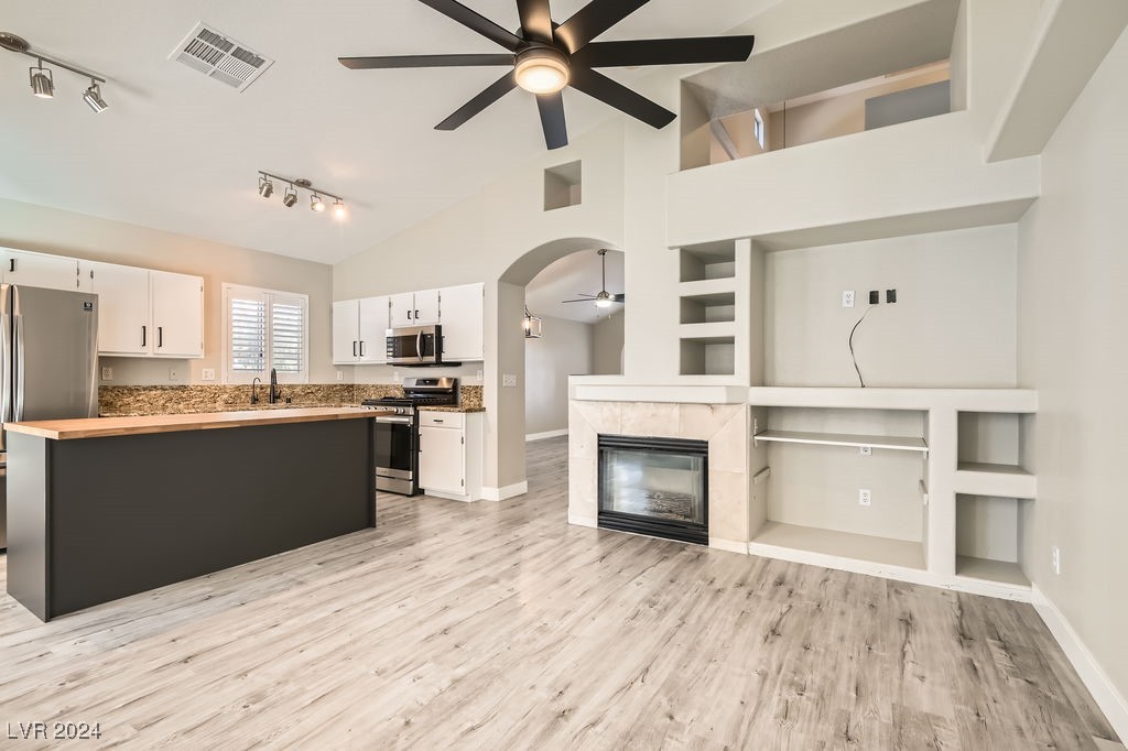 1704 Pinion Mesa Court