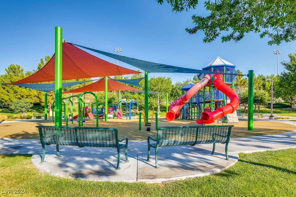 1704 Pinion Mesa Court