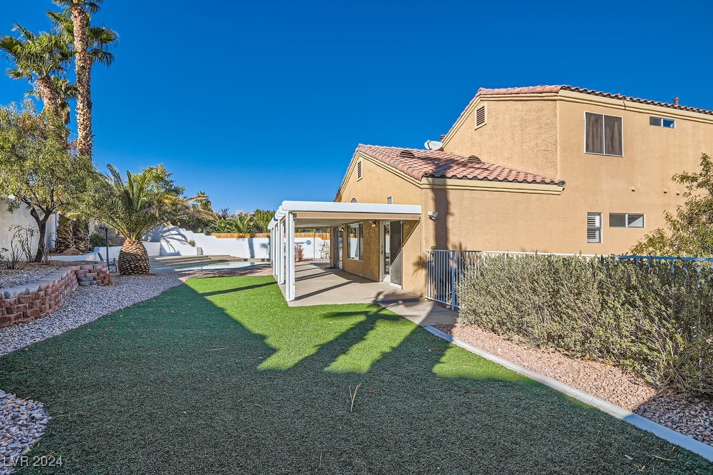 1704 Pinion Mesa Court