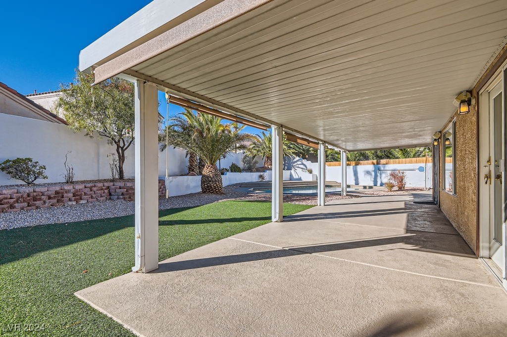 1704 Pinion Mesa Court