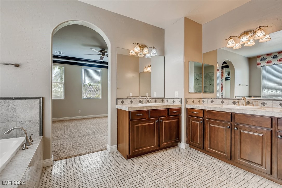 223 HONORS COURSE Drive 0