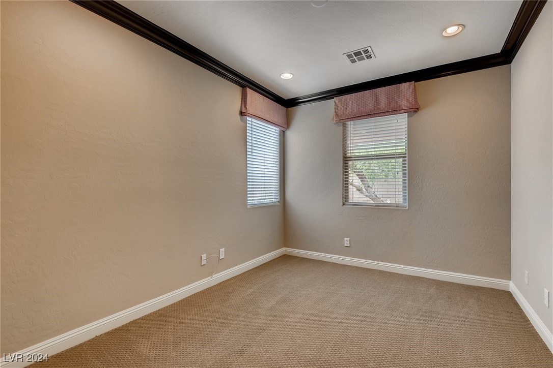 223 HONORS COURSE Drive 0