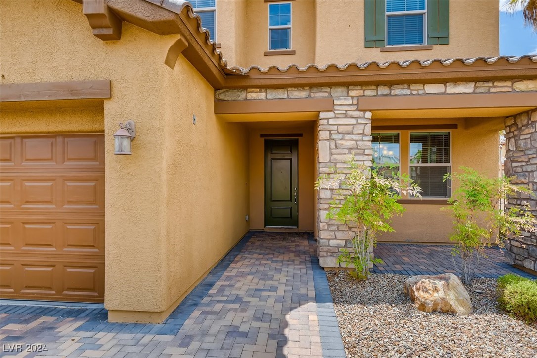 223 HONORS COURSE Drive 0