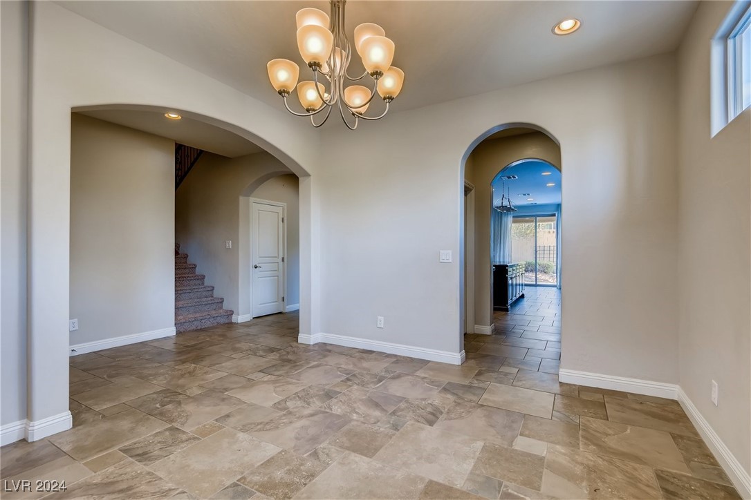 223 HONORS COURSE Drive 0